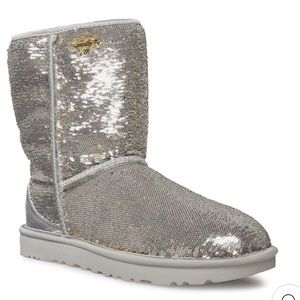 UGG Classic Short Cosmos 🤩 Silver/Gold Sequins